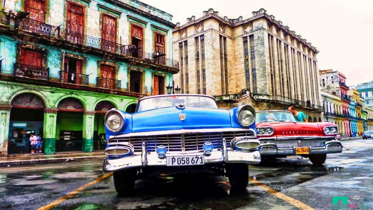 Vintage cars tours in havana